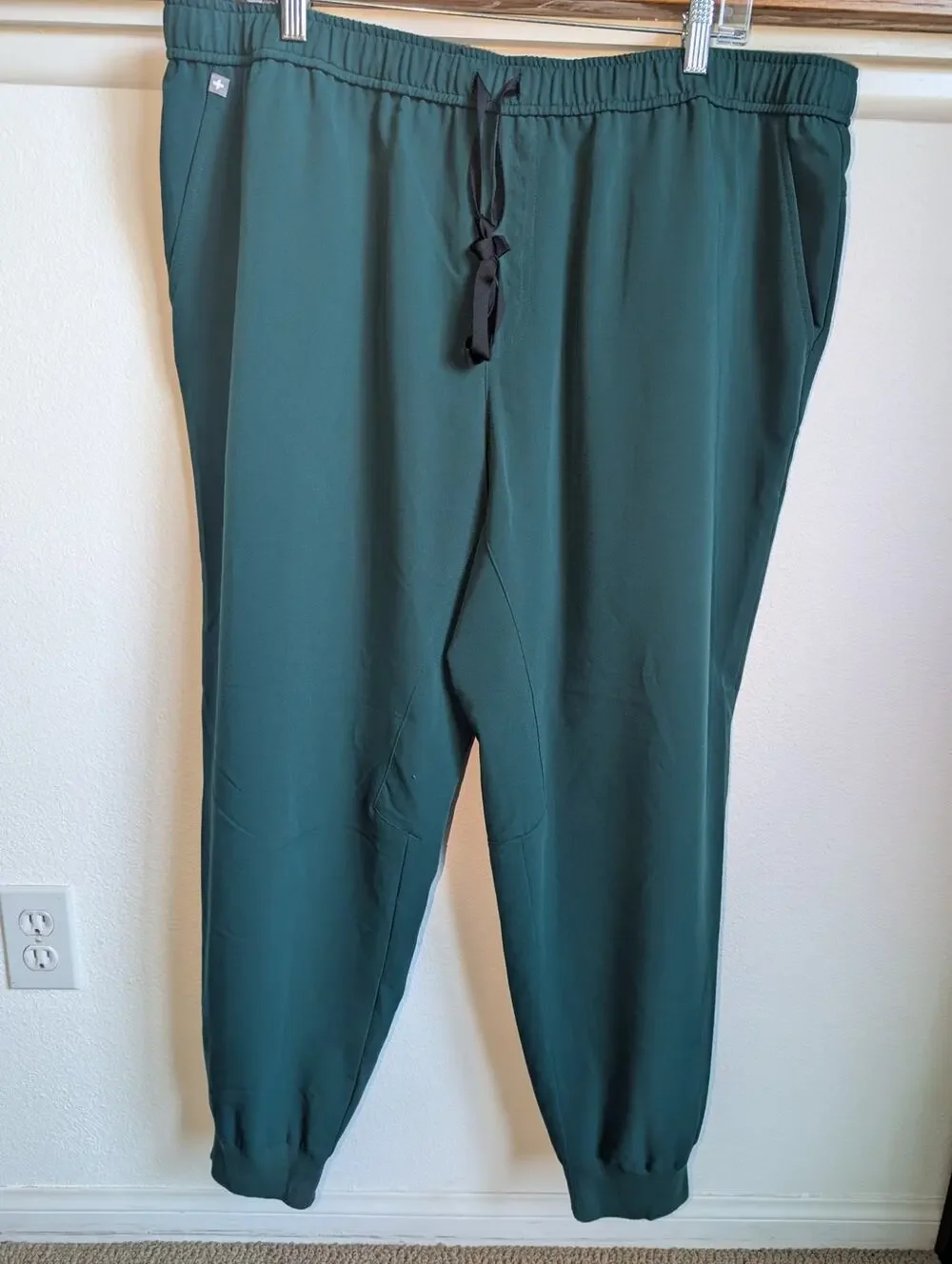 FIGS Mens Tansen Jogger Scrub Bottom 3 XL